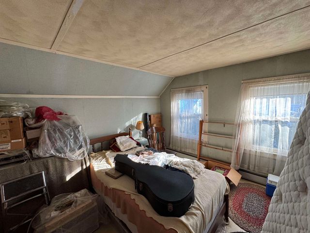 9 Old Colony Road, Dover, NH 03820