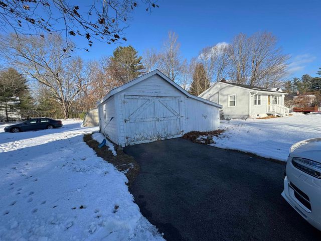 9 Old Colony Road, Dover, NH 03820
