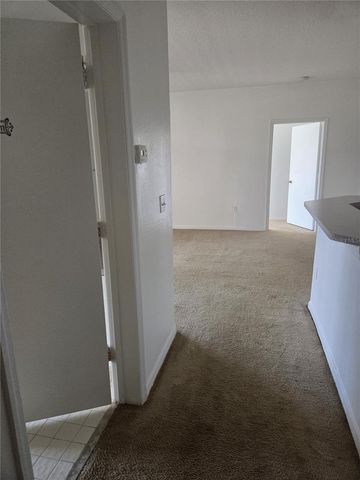 5566 METROWEST BOULEVARD 2-205, Orlando, FL 32811