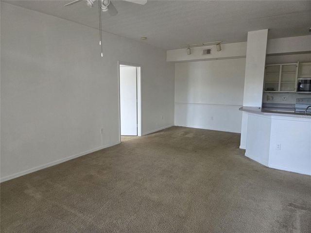 5566 METROWEST BOULEVARD 2-205, Orlando, FL 32811