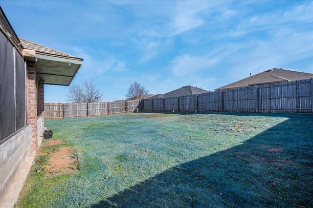 11300 NW 100th Street, Yukon, OK 73099