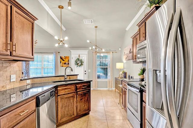 11300 NW 100th Street, Yukon, OK 73099