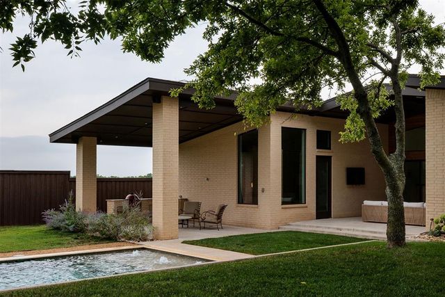 559 SW Pedras Circle, Newcastle, OK 73065
