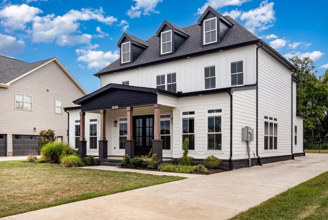 1506 Shalom St, Murfreesboro, TN 37128