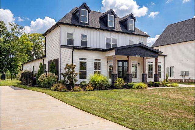 1506 Shalom St, Murfreesboro, TN 37128