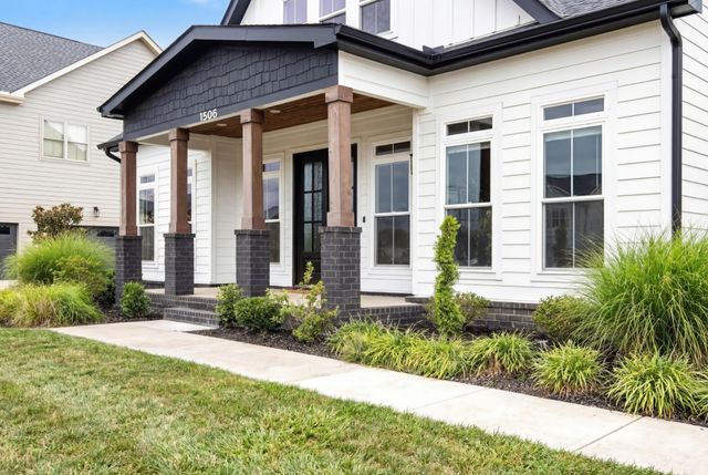 1506 Shalom St, Murfreesboro, TN 37128