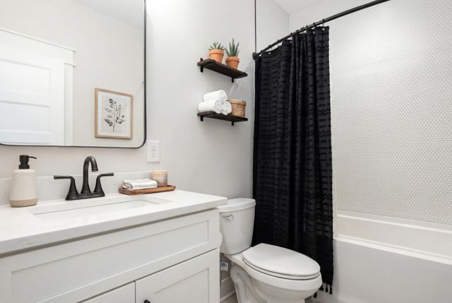 1506 Shalom St, Murfreesboro, TN 37128