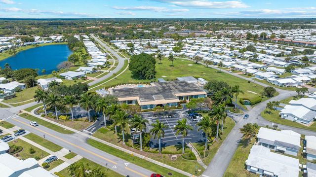 2114 SW 13th Place, Boynton Beach, FL 33426