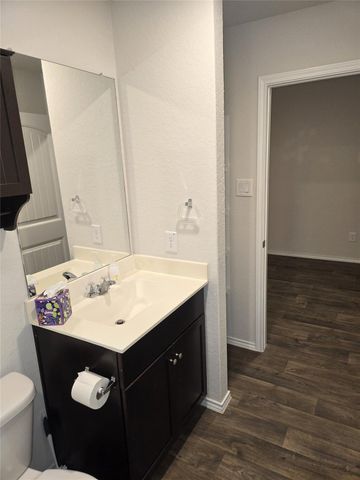 716 Monarch DR, Seguin, TX 78155