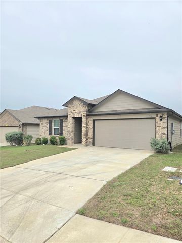 716 Monarch DR, Seguin, TX 78155