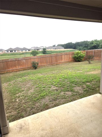 716 Monarch DR, Seguin, TX 78155
