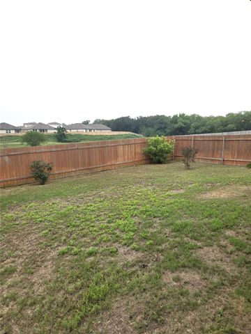 716 Monarch DR, Seguin, TX 78155