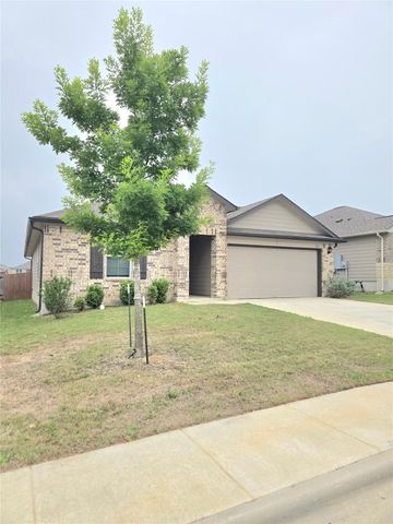 716 Monarch DR, Seguin, TX 78155