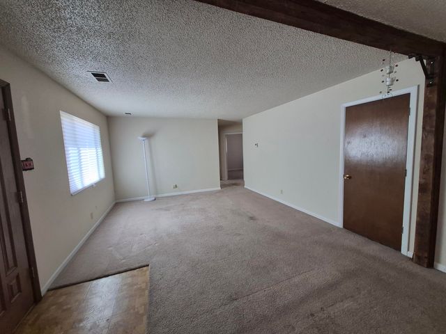 3601 33rd Circle SE, Rio Rancho, NM 87124
