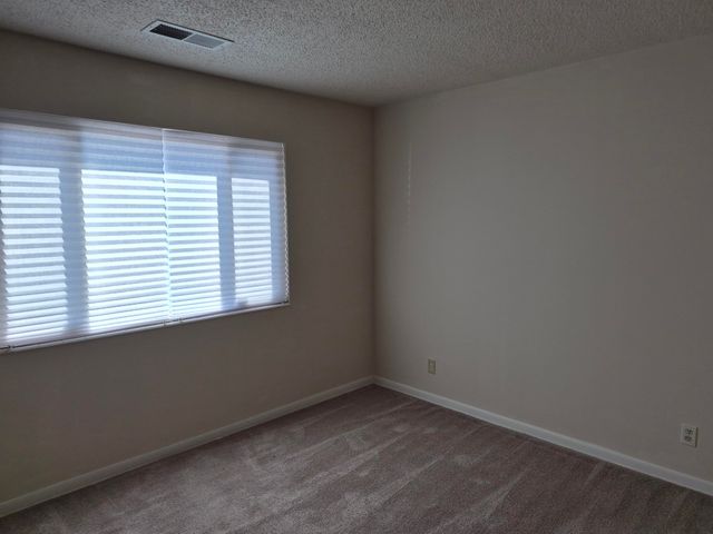 3601 33rd Circle SE, Rio Rancho, NM 87124