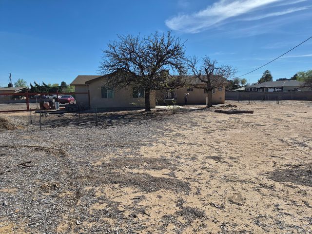 3601 33rd Circle SE, Rio Rancho, NM 87124