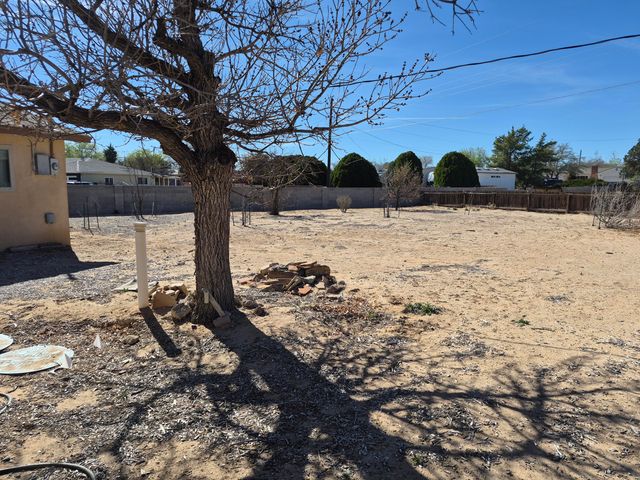 3601 33rd Circle SE, Rio Rancho, NM 87124