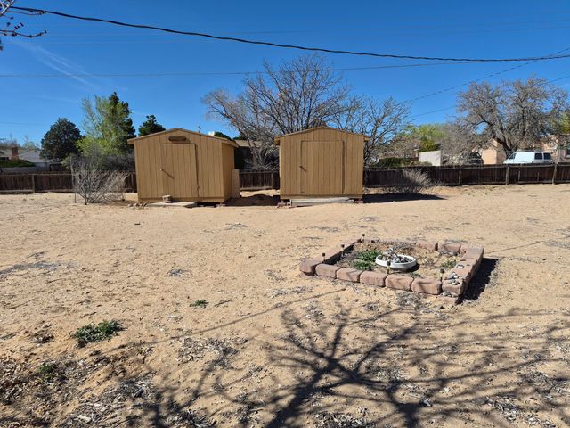 3601 33rd Circle SE, Rio Rancho, NM 87124