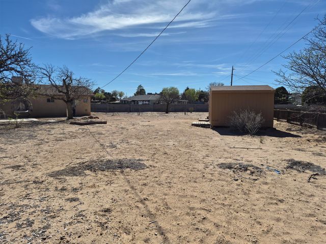 3601 33rd Circle SE, Rio Rancho, NM 87124