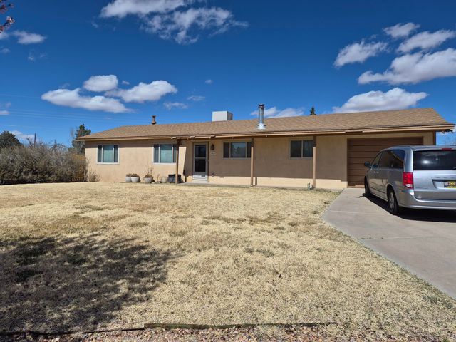 3601 33rd Circle SE, Rio Rancho, NM 87124