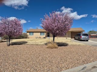3601 33rd Circle SE, Rio Rancho, NM 87124