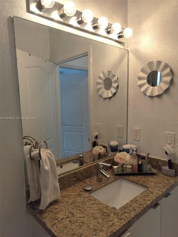 2755 SE 16th Avenue 100, Homestead, FL 33035