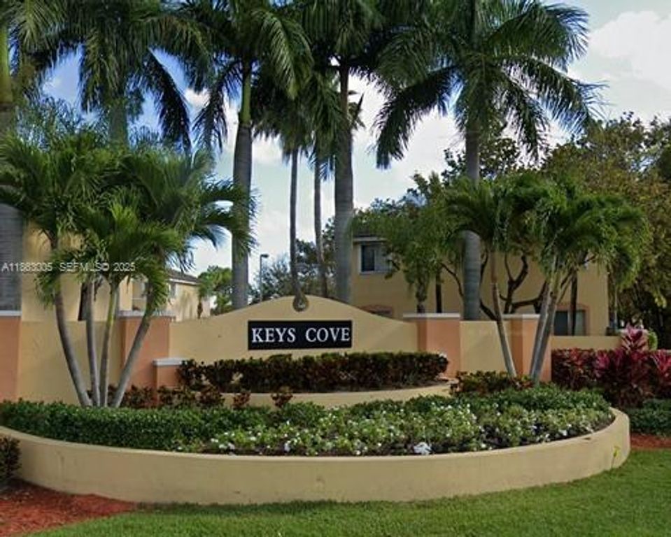 2755 SE 16th Avenue 100, Homestead, FL 33035