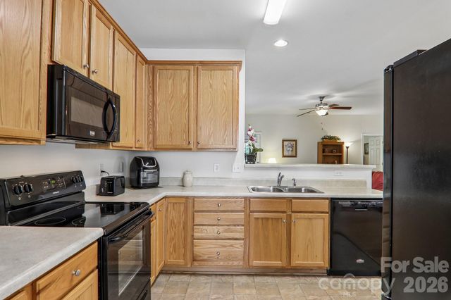 73 Foxtail Court, Hendersonville, NC 28792