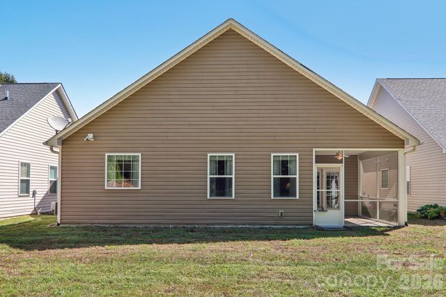 73 Foxtail Court, Hendersonville, NC 28792