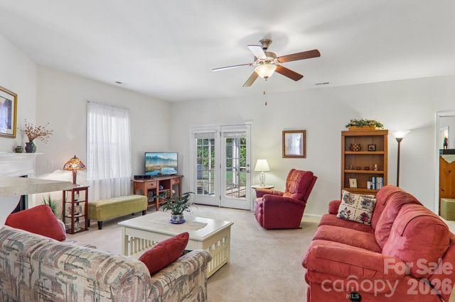 73 Foxtail Court, Hendersonville, NC 28792