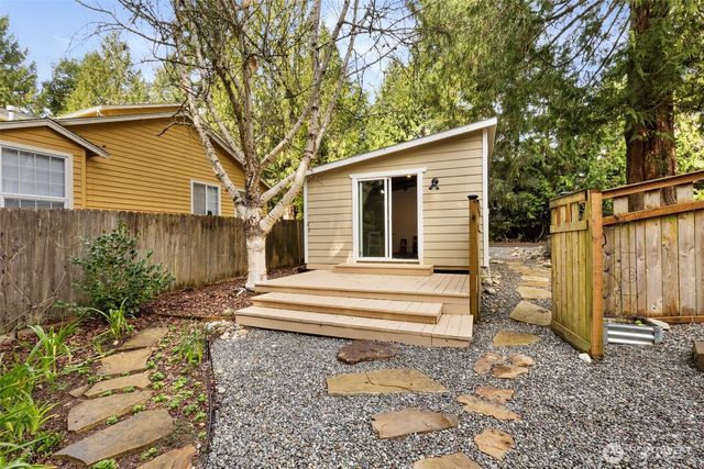 26702 Ohio Avenue NE, Kingston, WA 98346