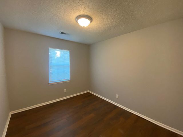 896 LEACREST AVE, Memphis, TN 38109