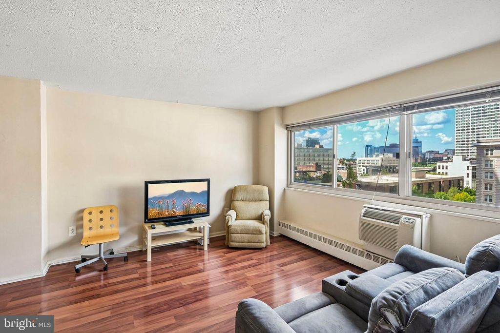 2101-17 CHESTNUT ST #817, PHILADELPHIA, PA 19103 — photo 4