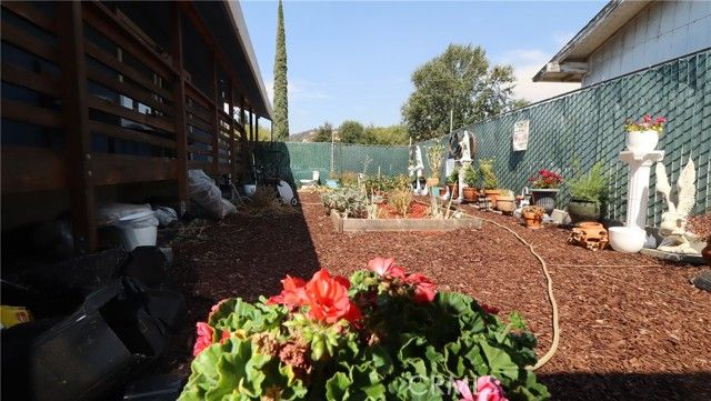 13110 Everglade Boulevard, Clearlake Oaks, CA 95423