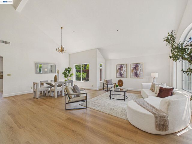 66 Sparrow St, Livermore, CA 94551