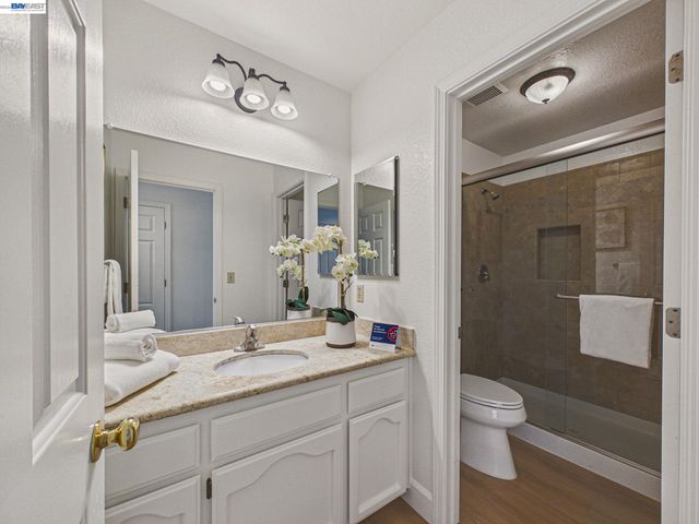 66 Sparrow St, Livermore, CA 94551