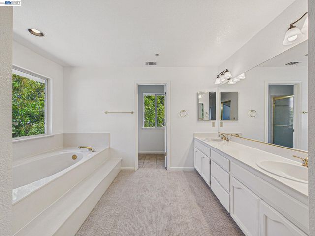 66 Sparrow St, Livermore, CA 94551