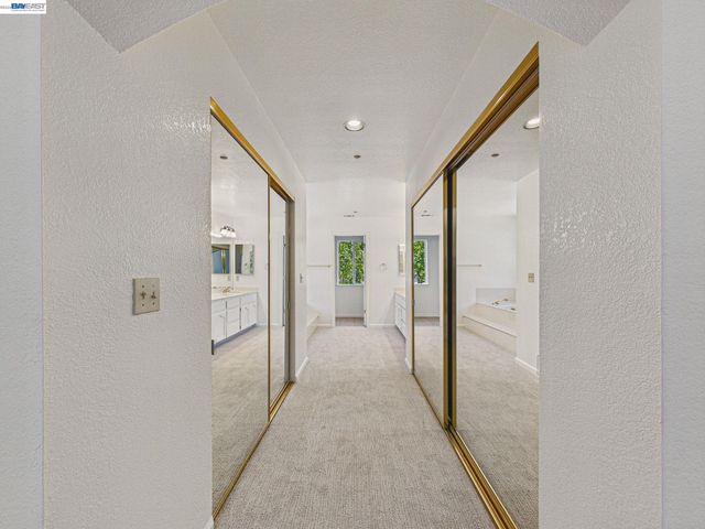 66 Sparrow St, Livermore, CA 94551