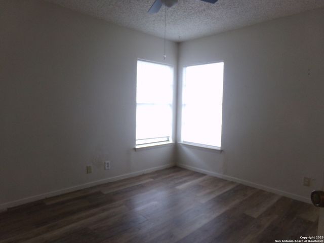 1371 Bayou, San Antonio, TX 78245