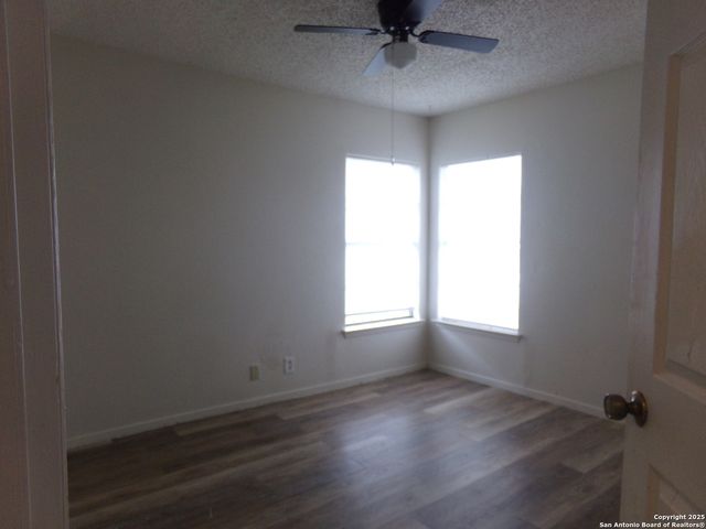 1371 Bayou, San Antonio, TX 78245