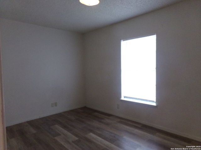 1371 Bayou, San Antonio, TX 78245