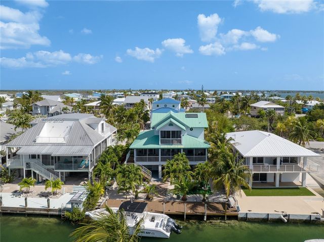 28560 Doubloon Rd, Big Pine, FL 33042