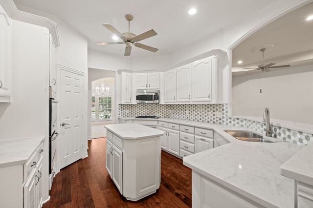 4909 Lakewood Drive, Colleyville, TX 76034