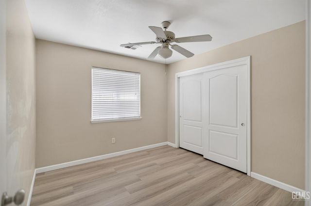 6710 Leaf Valley Drive, Bakersfield, CA 93313