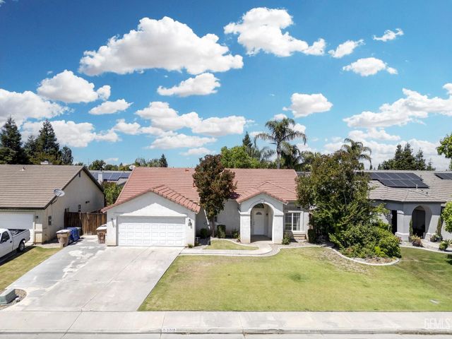 6710 Leaf Valley Drive, Bakersfield, CA 93313