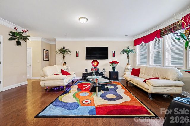 5021 El Molino Drive, Charlotte, NC 28214