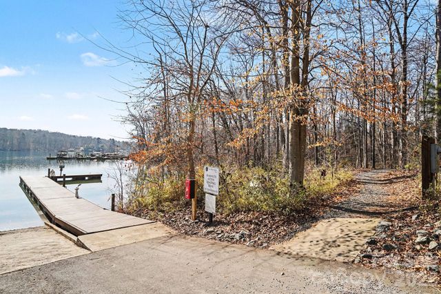 5021 El Molino Drive, Charlotte, NC 28214