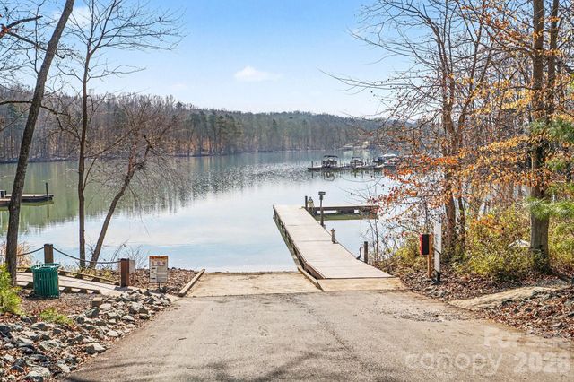 5021 El Molino Drive, Charlotte, NC 28214