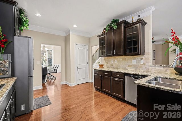 5021 El Molino Drive, Charlotte, NC 28214