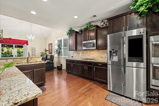 5021 El Molino Drive, Charlotte, NC 28214